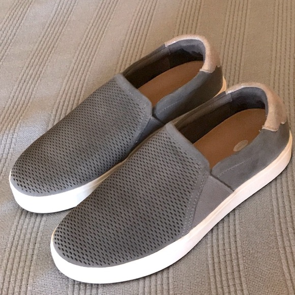 Slip On Casual Shoe in Nubuck Leather - Picture 2 of 8